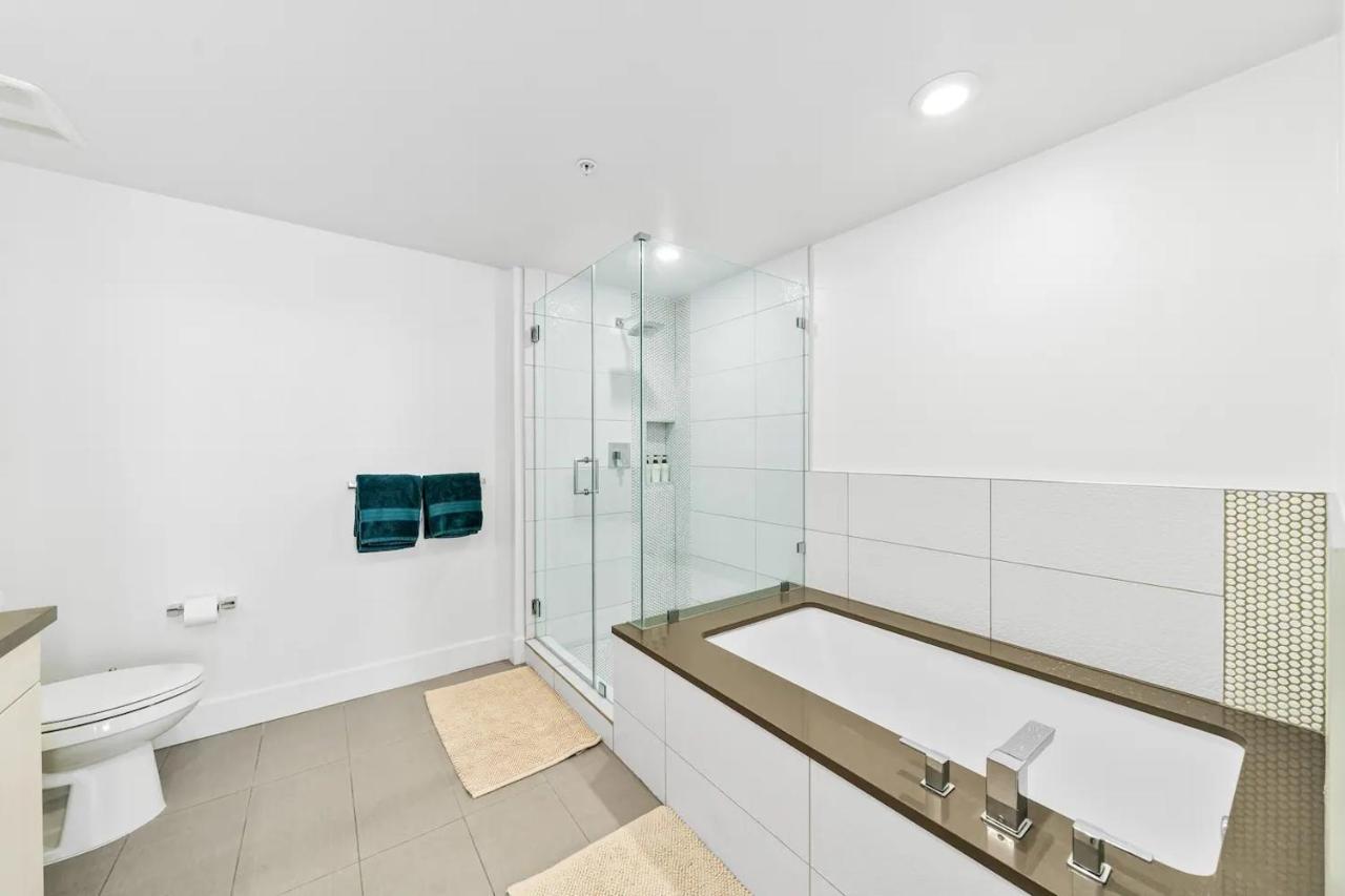 Sapphire Shores-beach View 2br Amazing Amenities Appartement *