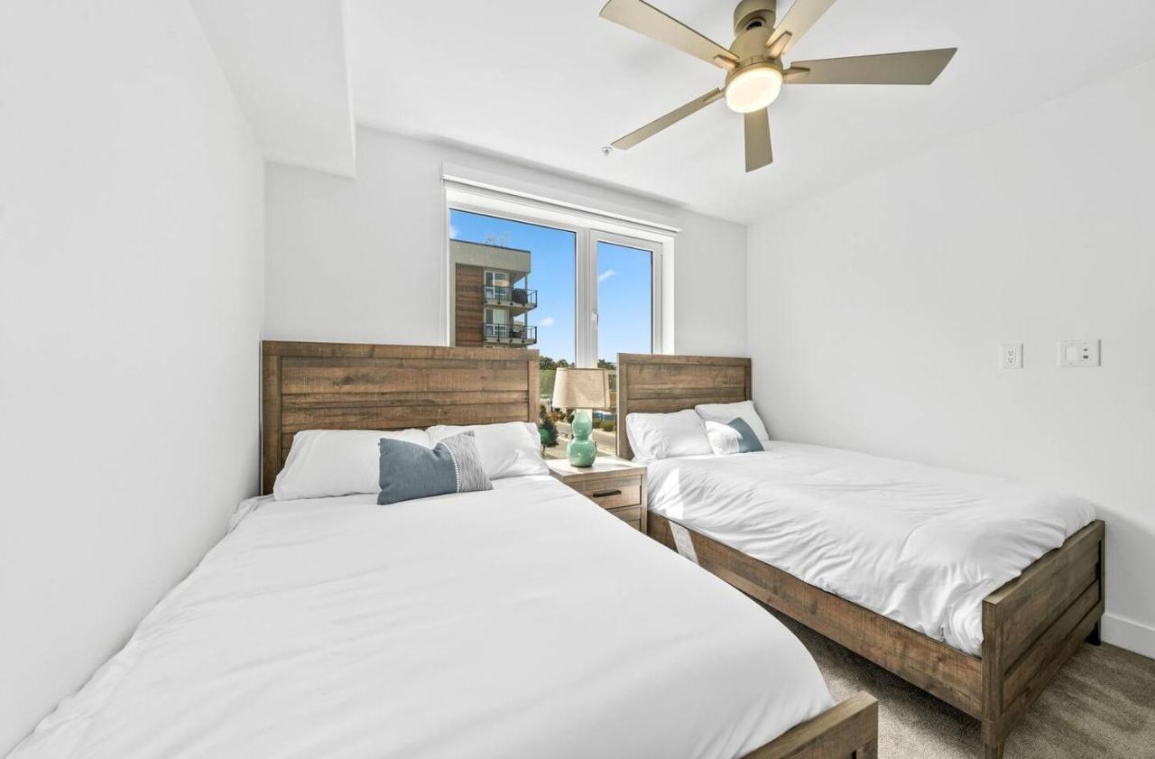 Sapphire Shores-beach View 2br Amazing Amenities Appartement
